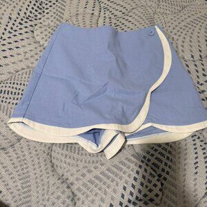 Day + Moon Blue & White Preppy Skort - Brand New With Tags